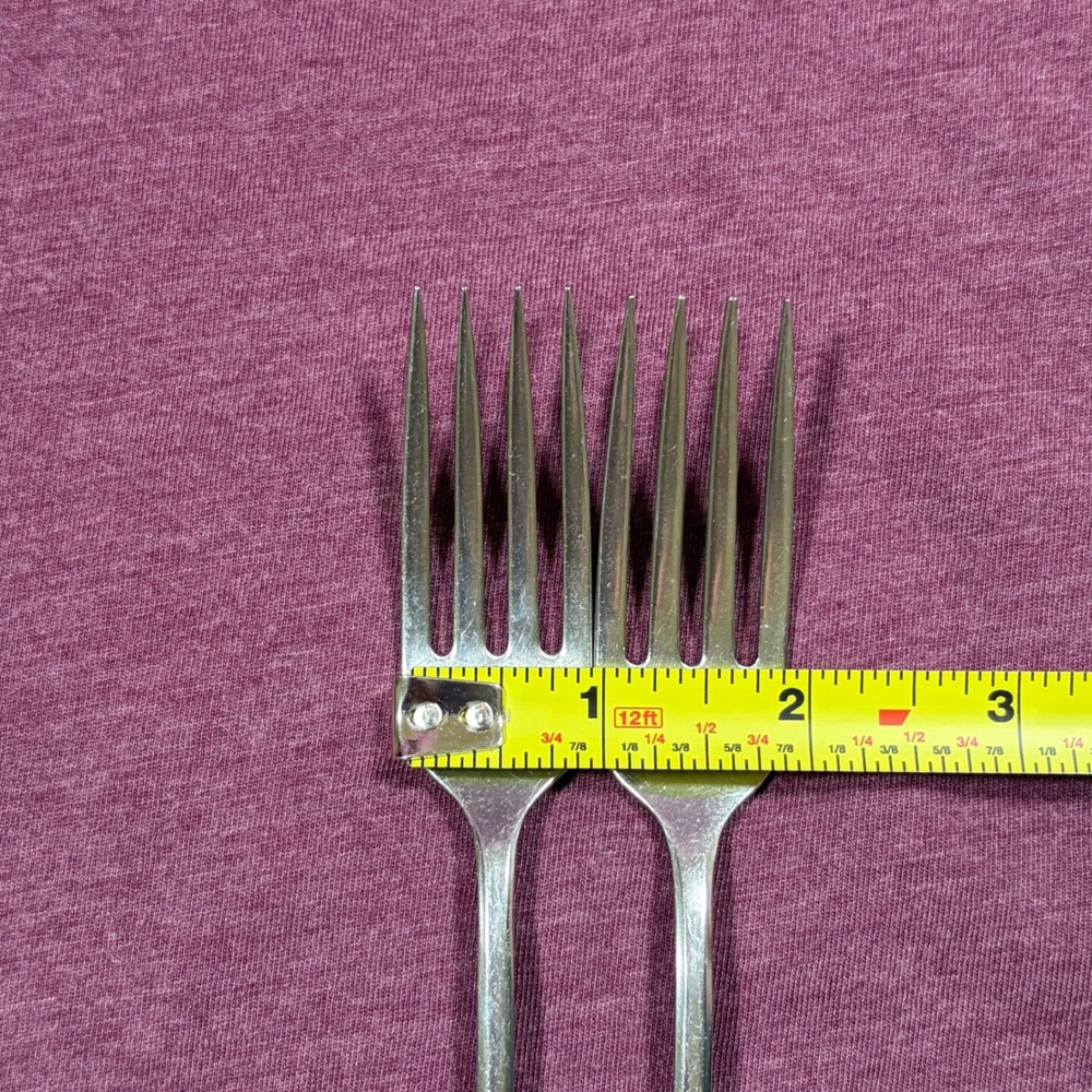 Vintage Oneida Patrick Henry Stainless Dinner Forks Set of 2 Replacement 7.25" - Picture 8 of 10